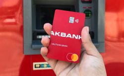 Cebinde AKBANK Kartı Olan Herkes Para Alacak! 75.000 TL ve 100.000 TL Arasında Nakit Ödeme!