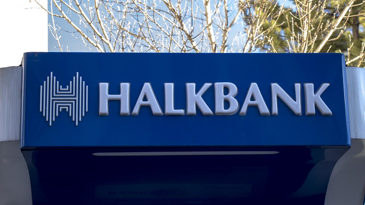 Halkbank 100.000 TL Kredi Başvurusu 36 Ay Vadeye Kadar Duyuruldu! 3 Ay Ertelemeli İhtiyaç Kredisi Duyuruldu!